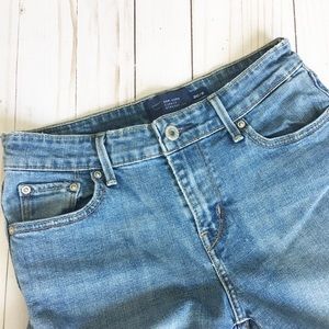 Levi's Demi Curve Classic Straight Leg Jeans 26/2